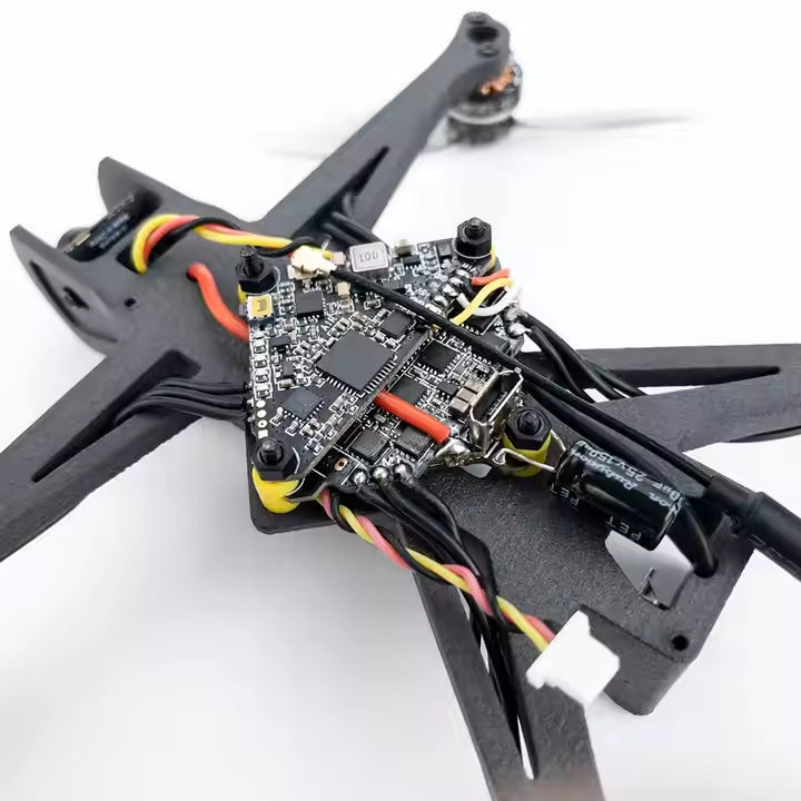 Darwin Fpv Brushless Racing Uav Drone with 18650 Battery for Indoor and Outdoor Use