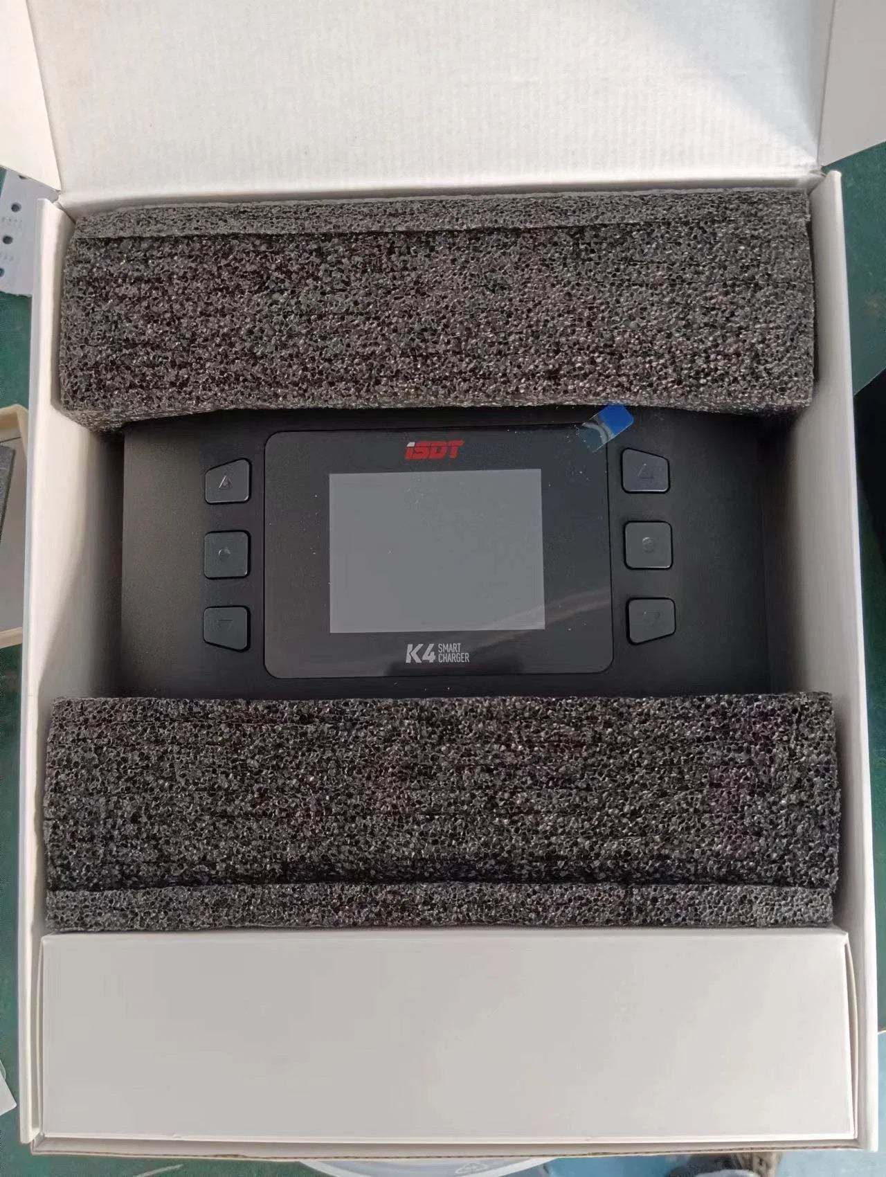 High-Performance Smart Charger Isdt K4 AC 400W/DC 600W X2 Dual Model Two Channel for Lithium Battery Fast Charge RC Model Smart Balance Battery Charger